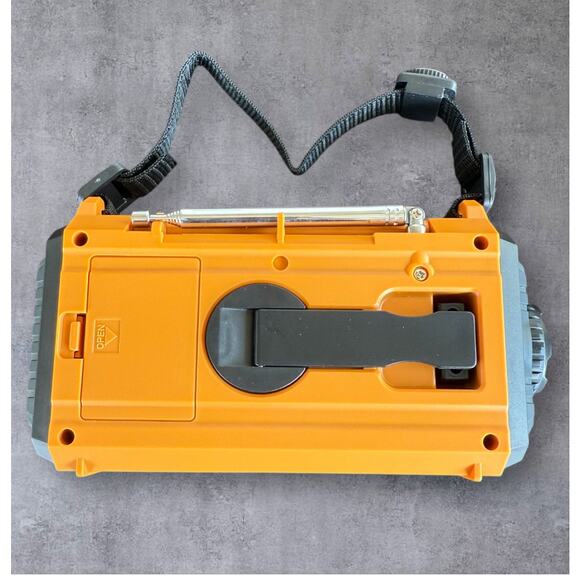 Solar Crank CR1009 NOAA Emergency Weather Alert Radio W/ AM/FM/SW Broadcast - Picture 7 of 8